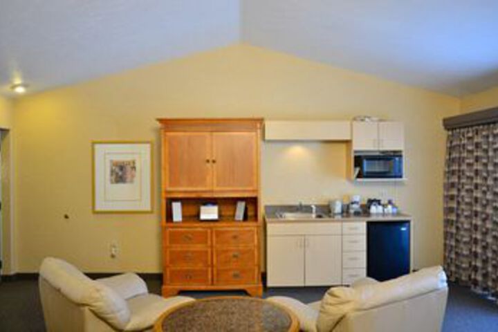 Room 52 of 64