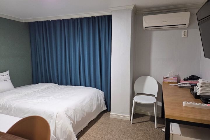 Room 18 of 58
