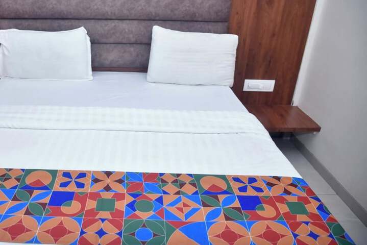 Room 10 of 21