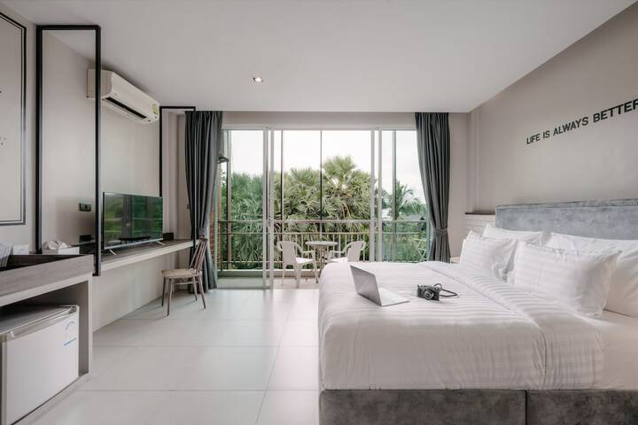 Room 21 of 61