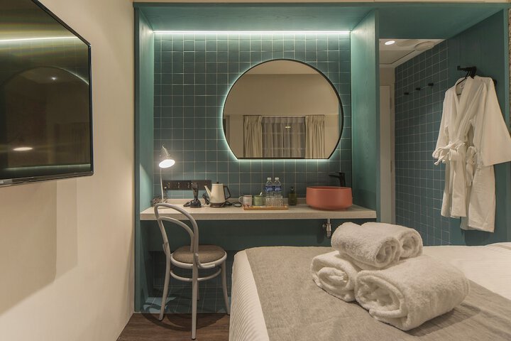 Room 17 of 59