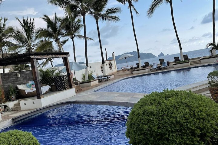 Pool 18 of 22
