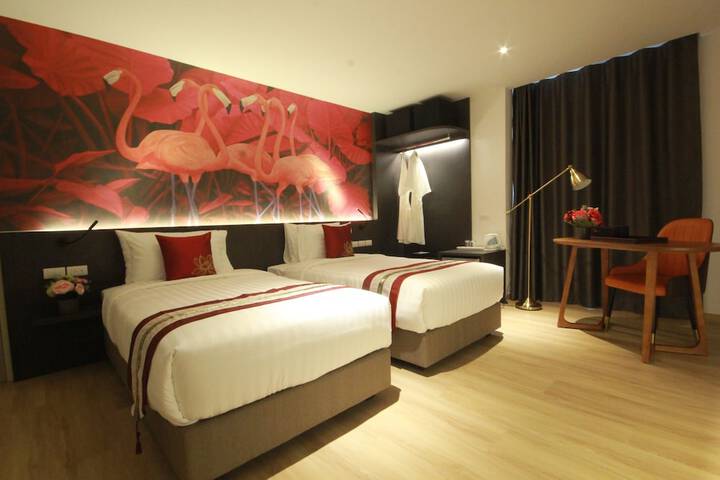 Room 6 of 55