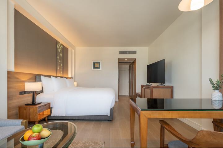 Room 10 of 68
