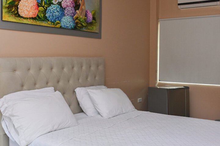 Room 20 of 35