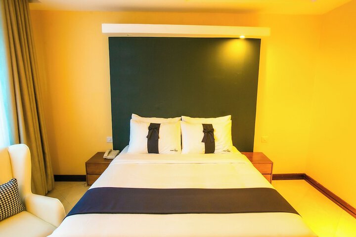 Room 8 of 91