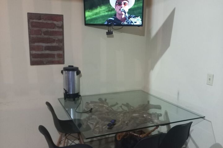 Room 9 of 31