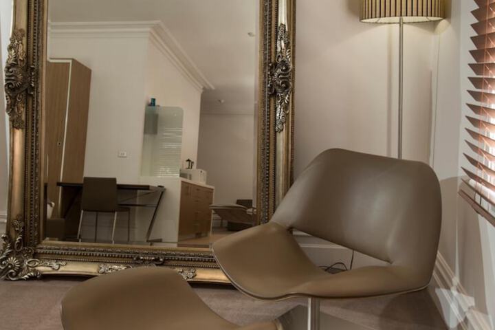 Entrance & Lobby