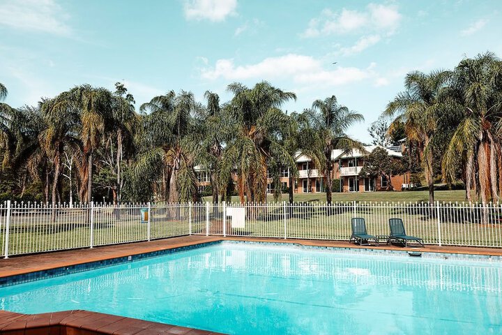 Pool Hotel