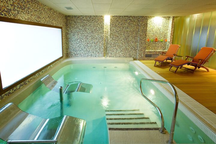 Relaxing Spa