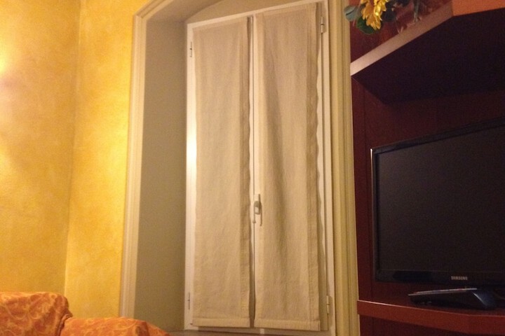 Room 12 of 35