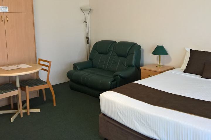 Room 8 of 47