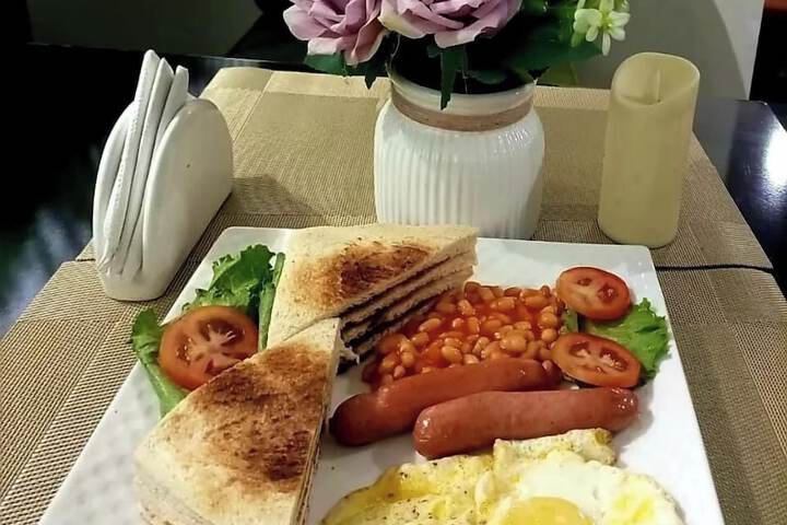 Breakfast/Coffee Service 31 of 46