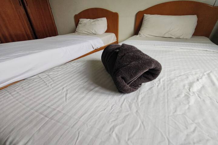 Room 18 of 36