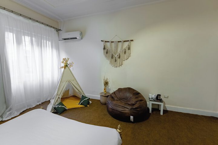 Room 14 of 83