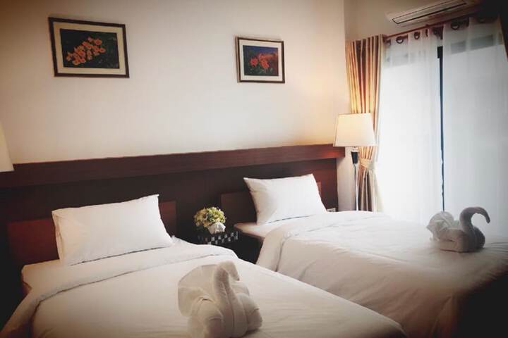 Room 6 of 43