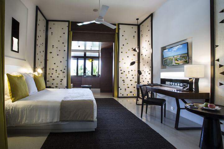 Room 2 of 39
