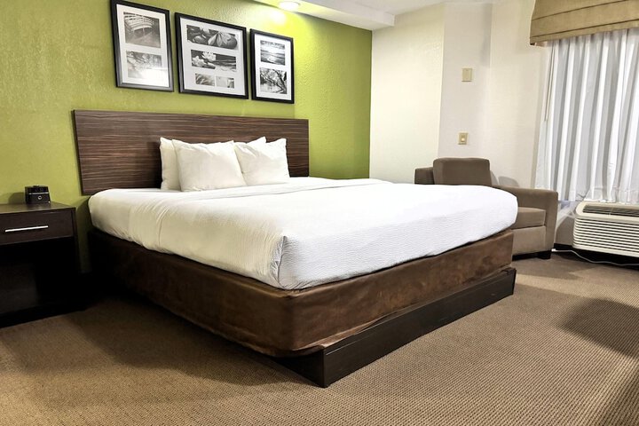 Room 44 of 95