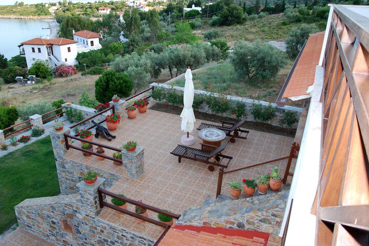Terrace/Patio 36 of 36