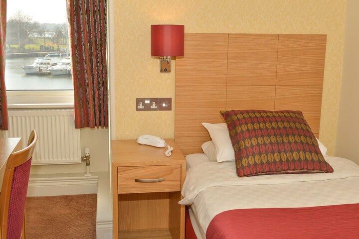 Room 8 of 51