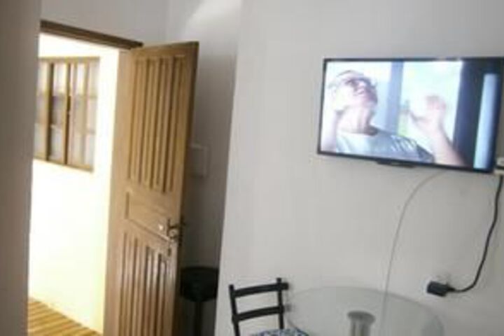 Room 16 of 19