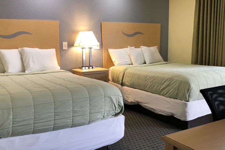 Room 9 of 35