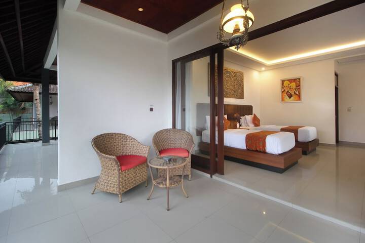 Room 10 of 66