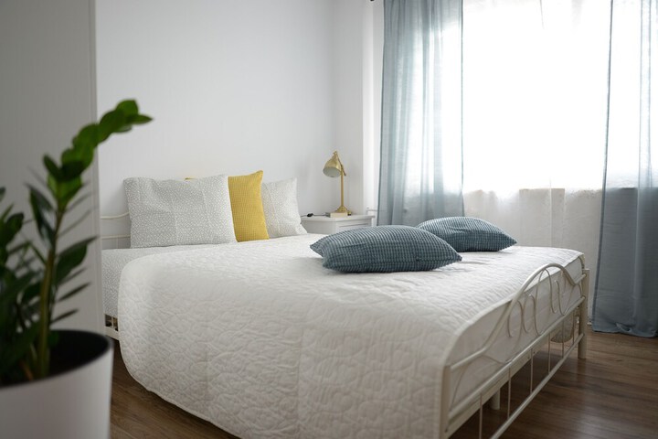 Room 16 of 61