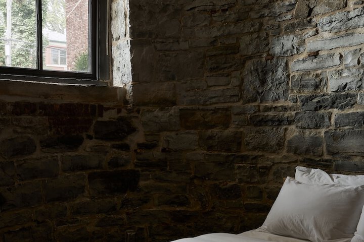 Room 9 of 49