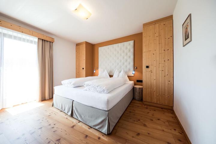 Room 21 of 57