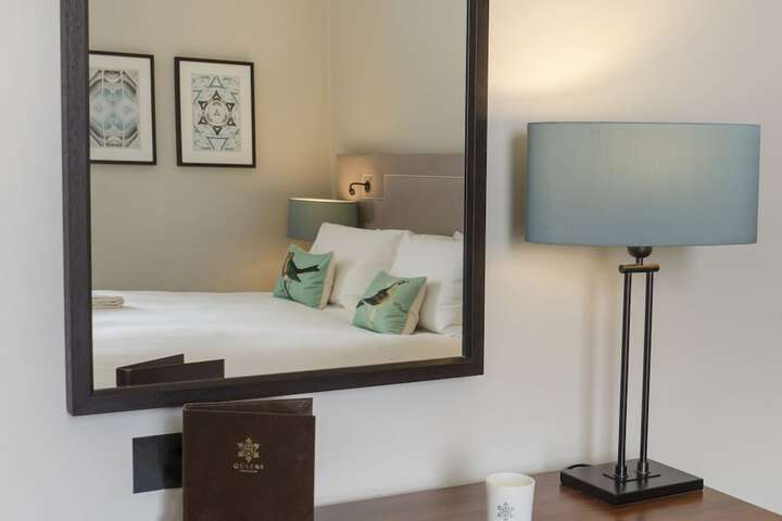 Room 9 of 65