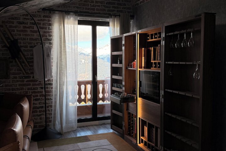 Room 145 of 234