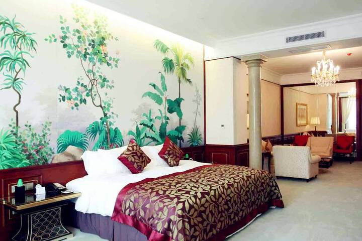 Room 4 of 31