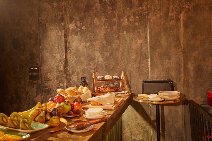 Breakfast/Coffee Service 233 of 397