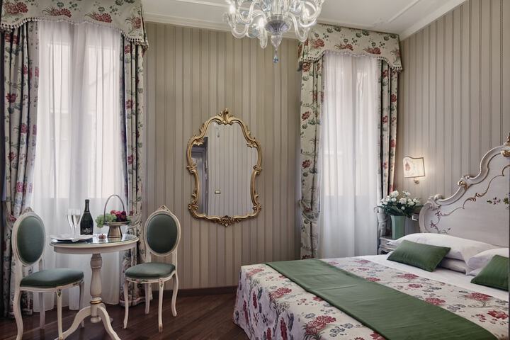 Room 18 of 54