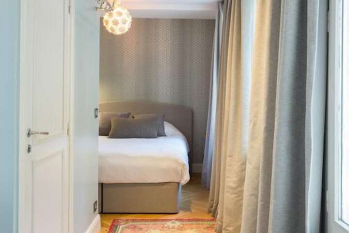 Room 7 of 31