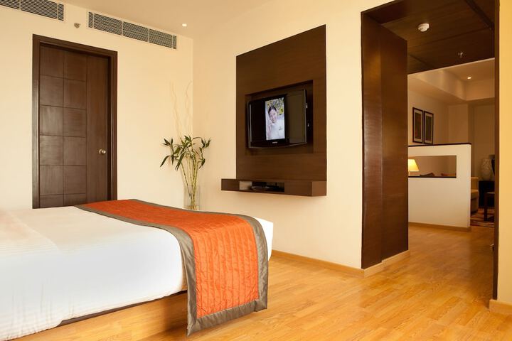 Room 14 of 42