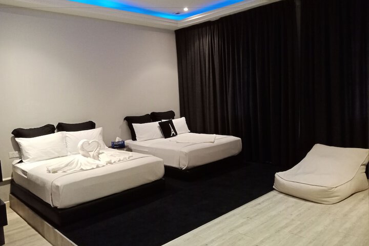 Room 19 of 69