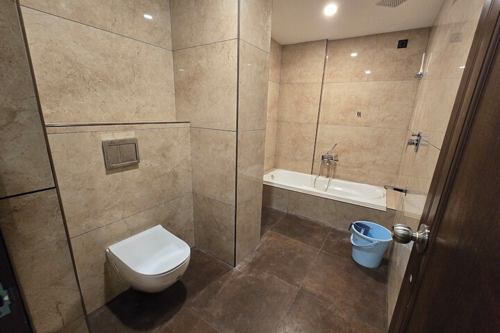 Room 8 of 23