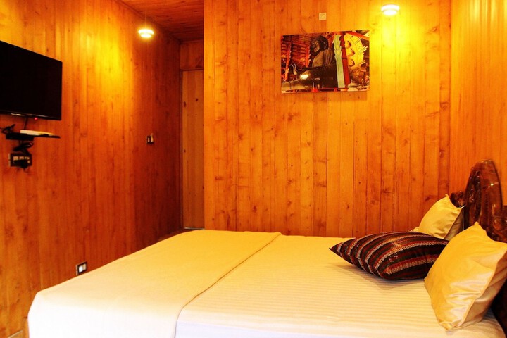 Room 28 of 72