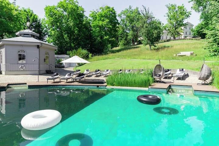 Pool 22 of 83