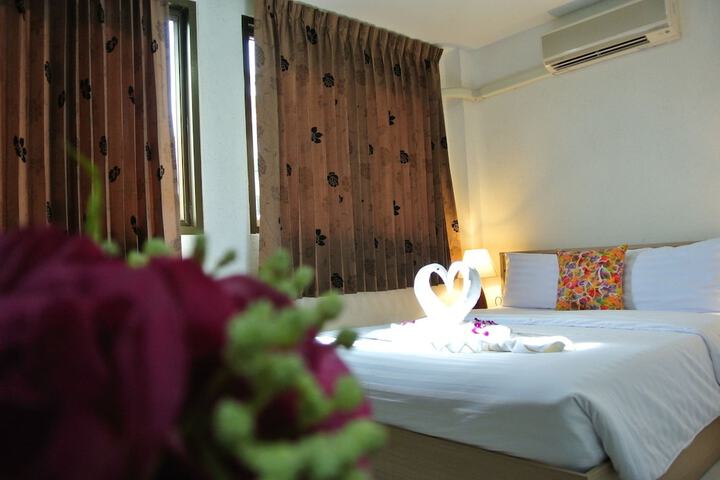 Room 16 of 44