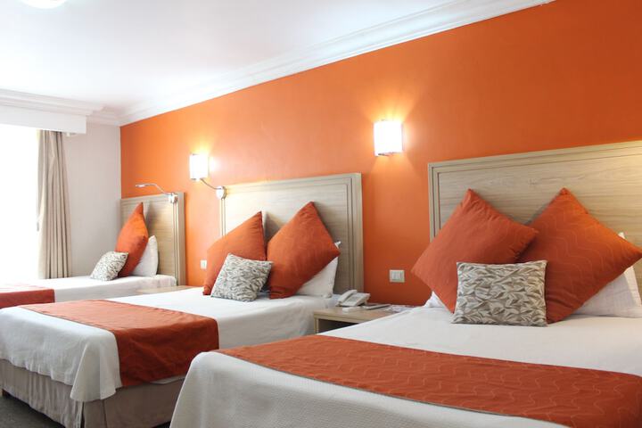 Room 10 of 42