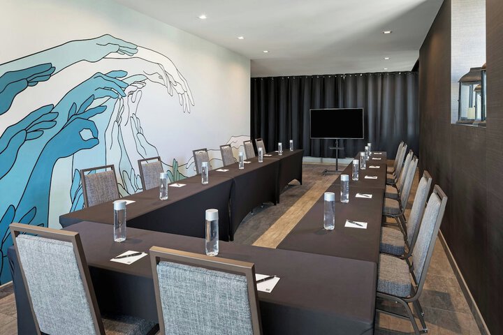 Meeting facility