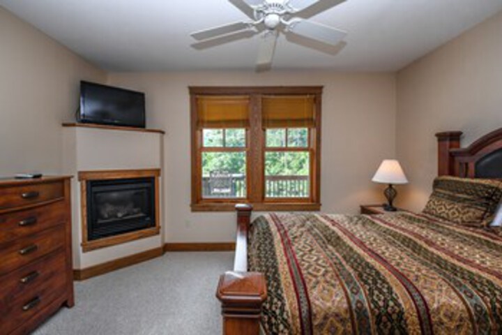 Room 34 of 41