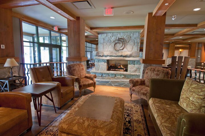 Hotel Interior 4 of 34