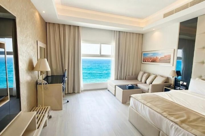 Room 21 of 81