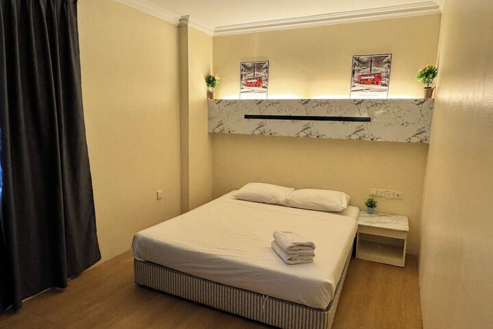 Room 51 of 82