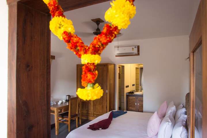 Room 5 of 48
