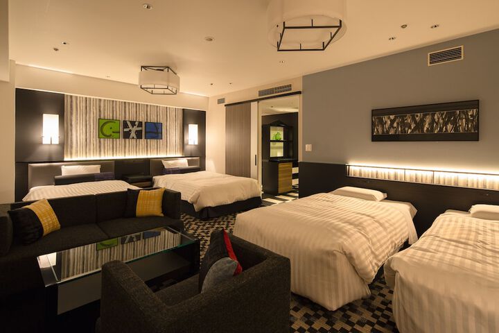 Room 18 of 117